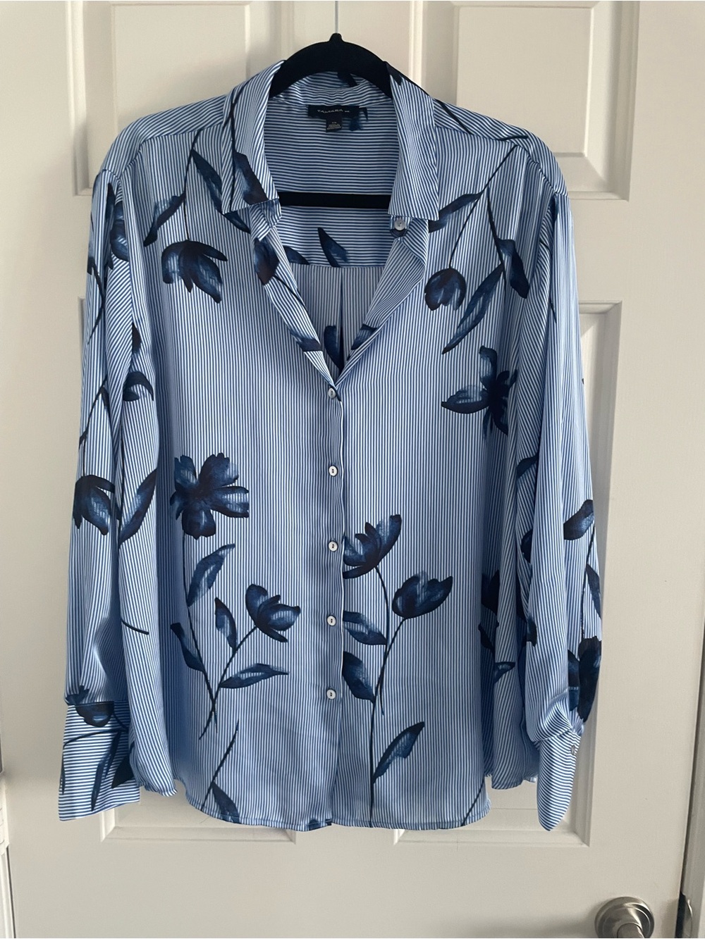 Light Blue Floral Stripe Button-Front Shirt